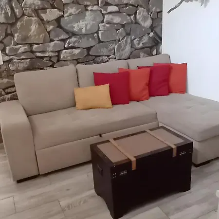 Host Albina * フンシャル