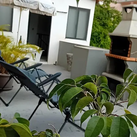 Host Albina フンシャル