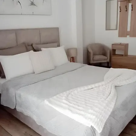 Apartment Host Albina *