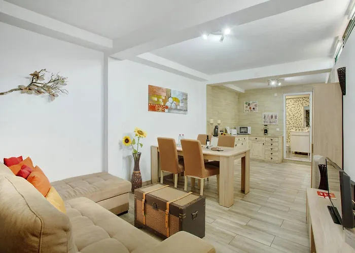 Appartement Host Albina *