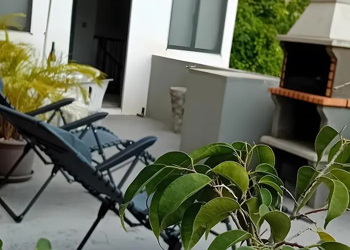 Host Albina Funchal (Madeira)