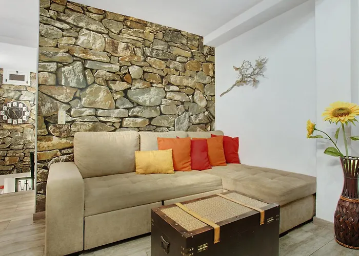 Host Albina Appartement